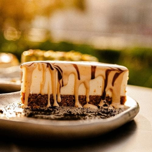No-Bake Mini Turtle Cheesecakes